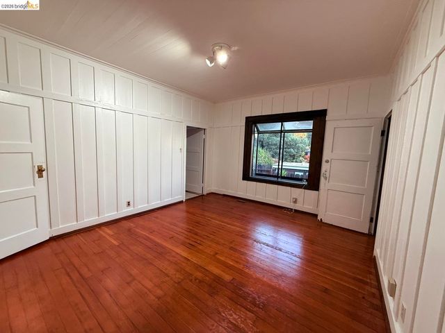 4432 Harbor View AVE, Oakland, CA 94619