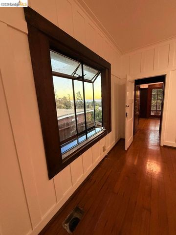 4432 Harbor View AVE, Oakland, CA 94619