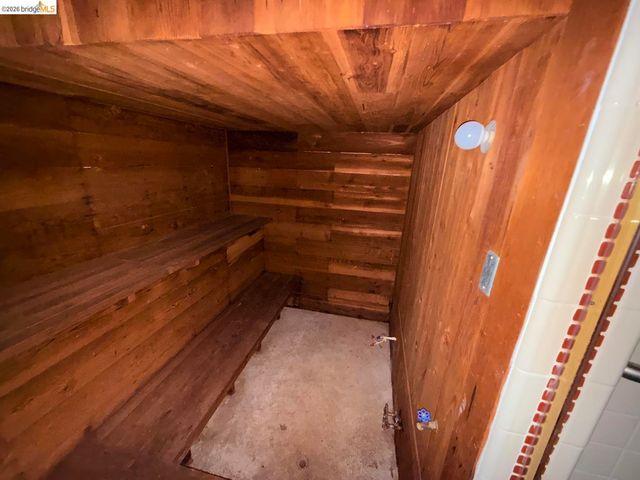 4432 Harbor View AVE, Oakland, CA 94619