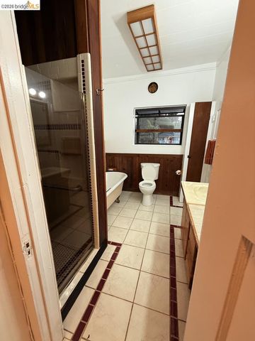 4432 Harbor View AVE, Oakland, CA 94619