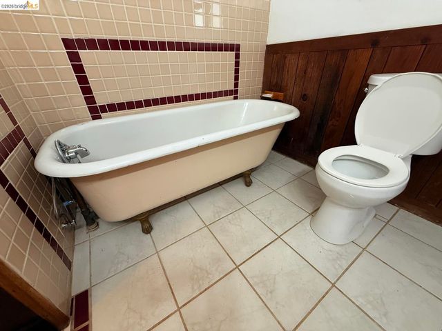 4432 Harbor View AVE, Oakland, CA 94619