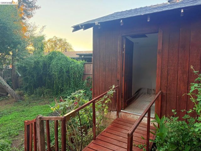 4432 Harbor View AVE, Oakland, CA 94619