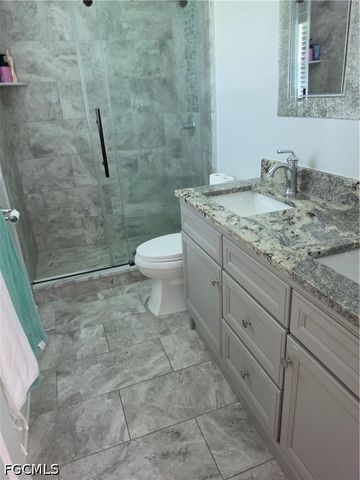 1300 SE 31st TER, Cape Coral, FL 33904