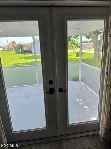 1300 SE 31st TER, Cape Coral, FL 33904