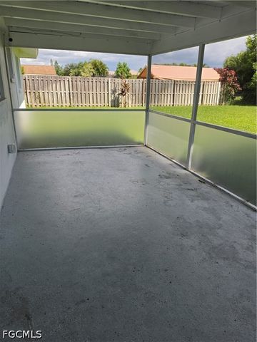 1300 SE 31st TER, Cape Coral, FL 33904
