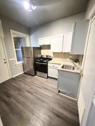 6622 S Saint Lawrence Avenue 2, Chicago, IL 60637