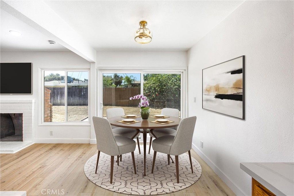 Image 6 of property listing at 634 E Pioneer, Redlands, CA 92374