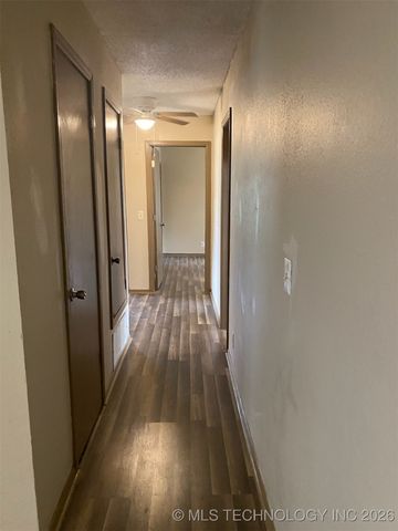 305 N 10th Street, Hartshorne, OK 74547