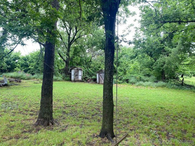 305 N 10th Street, Hartshorne, OK 74547