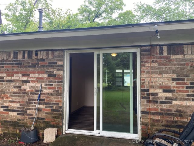 305 N 10th Street, Hartshorne, OK 74547