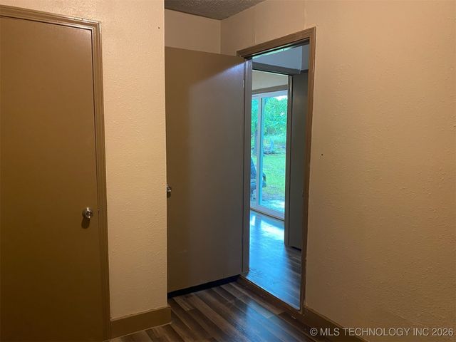 305 N 10th Street, Hartshorne, OK 74547