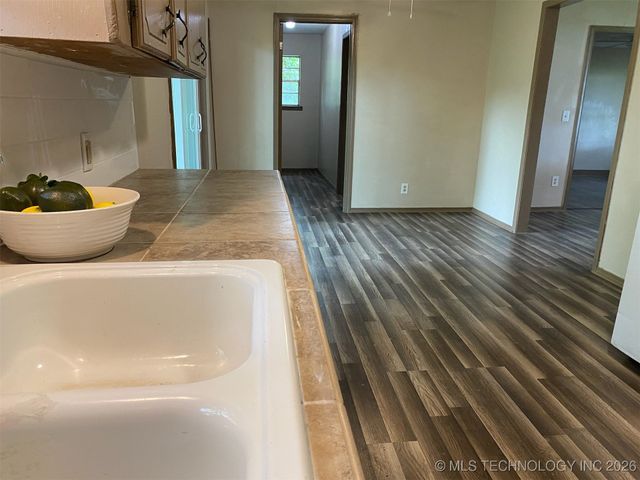 305 N 10th Street, Hartshorne, OK 74547