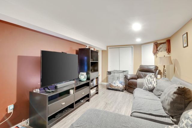 16255 12th Avenue, Whitestone, NY 11357