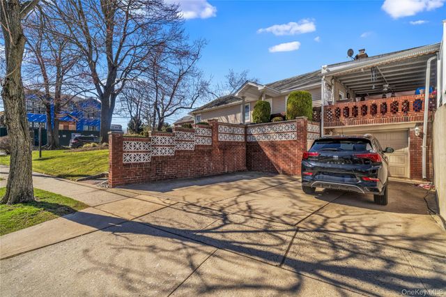 16255 12th Avenue, Whitestone, NY 11357