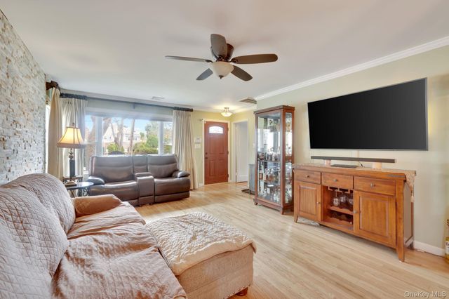 16255 12th Avenue, Whitestone, NY 11357