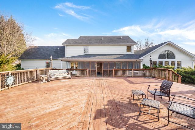 172 CAMBRIAN CT, Martinsburg, WV 25403