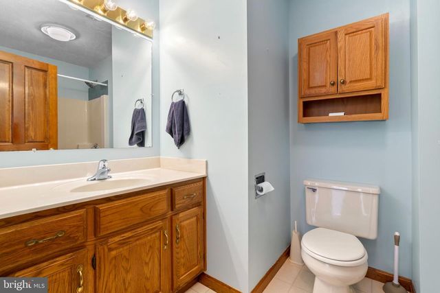 172 CAMBRIAN CT, Martinsburg, WV 25403