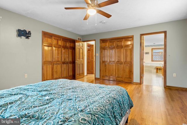 172 CAMBRIAN CT, Martinsburg, WV 25403