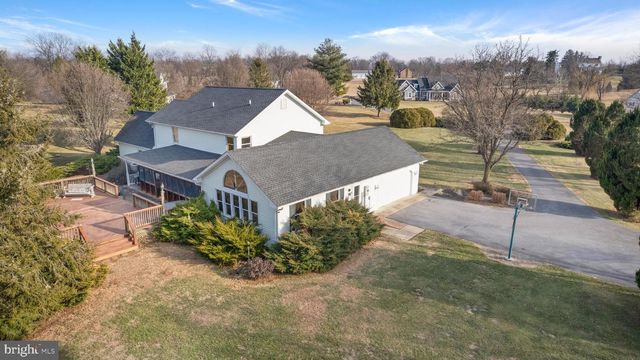 172 CAMBRIAN CT, Martinsburg, WV 25403