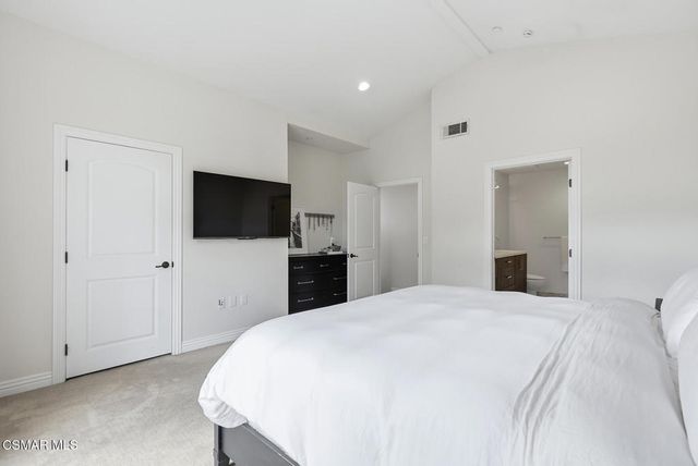 4541 Colfax Avenue 101, Studio City, CA 91602
