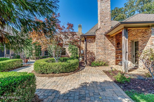 102 Bridgewater Crossing, Ridgeland, MS 39157