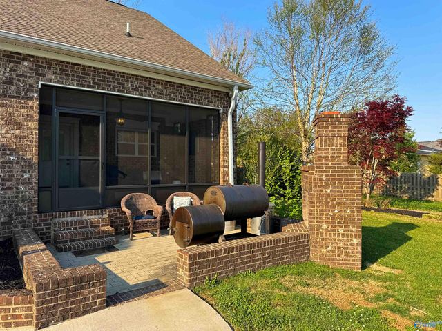 908 Rhodes Street, Hartselle, AL 35640