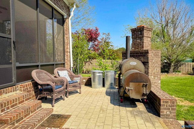 908 Rhodes Street, Hartselle, AL 35640