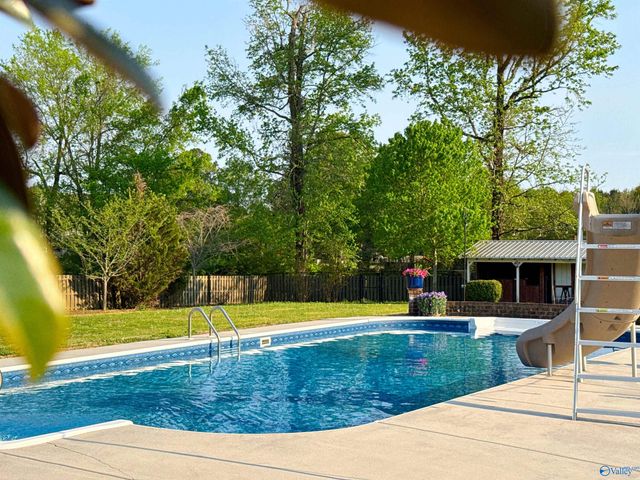 908 Rhodes Street, Hartselle, AL 35640