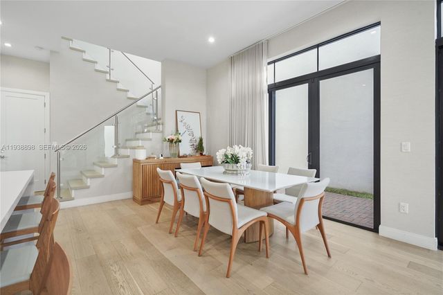 8144 NW 43rd St, Doral, FL 33166