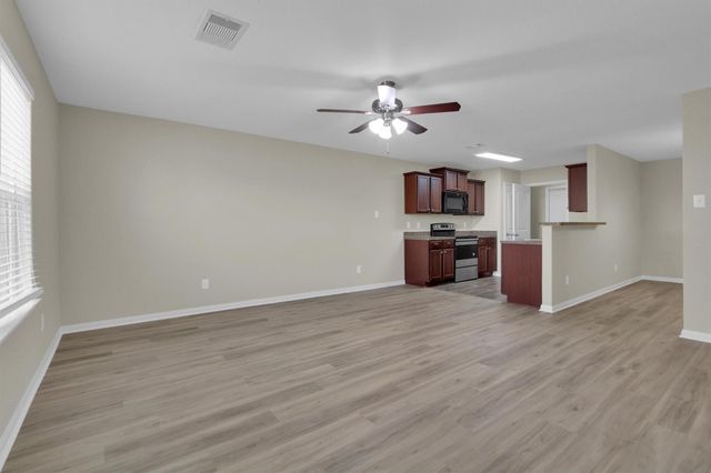 12302 Wavecrest Road, Texas City, TX 77568