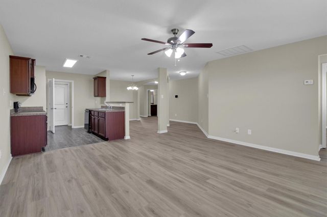 12302 Wavecrest Road, Texas City, TX 77568
