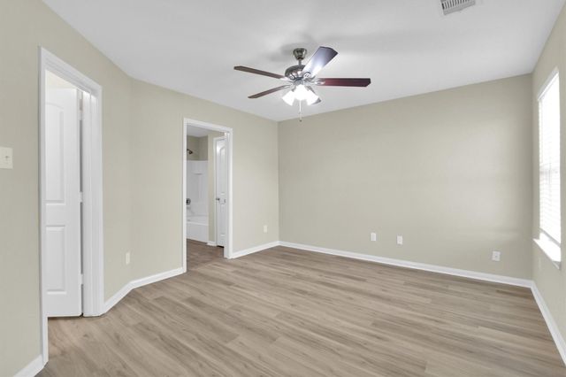 12302 Wavecrest Road, Texas City, TX 77568