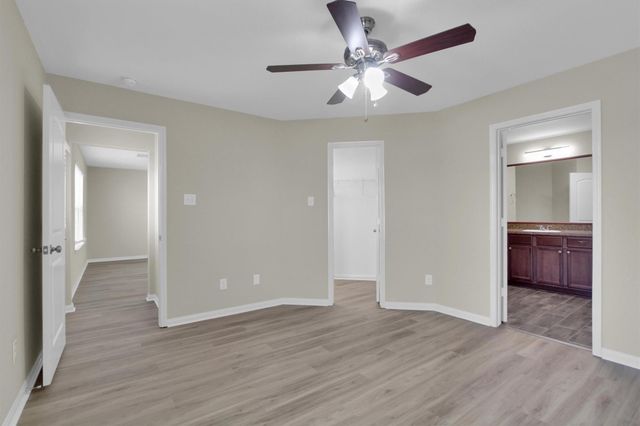 12302 Wavecrest Road, Texas City, TX 77568