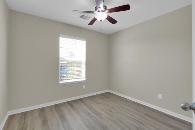 12302 Wavecrest Road, Texas City, TX 77568