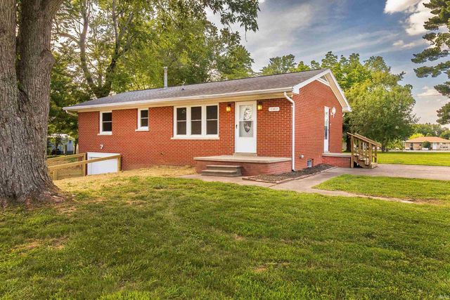 542 E Adams Avenue, Chandler, IN 47610