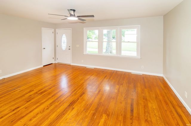 542 E Adams Avenue, Chandler, IN 47610