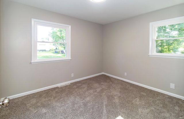542 E Adams Avenue, Chandler, IN 47610