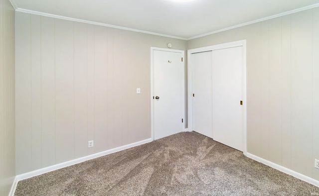 542 E Adams Avenue, Chandler, IN 47610