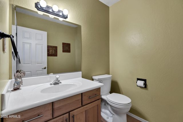 35219 N 10TH Street, Phoenix, AZ 85086