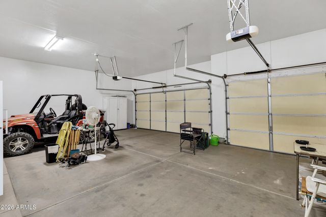 35219 N 10TH Street, Phoenix, AZ 85086