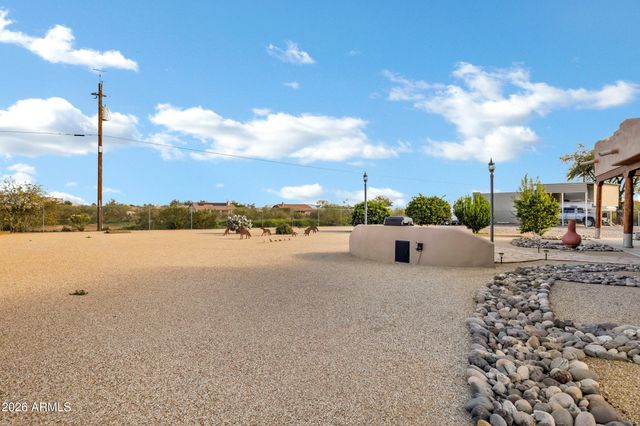 35219 N 10TH Street, Phoenix, AZ 85086