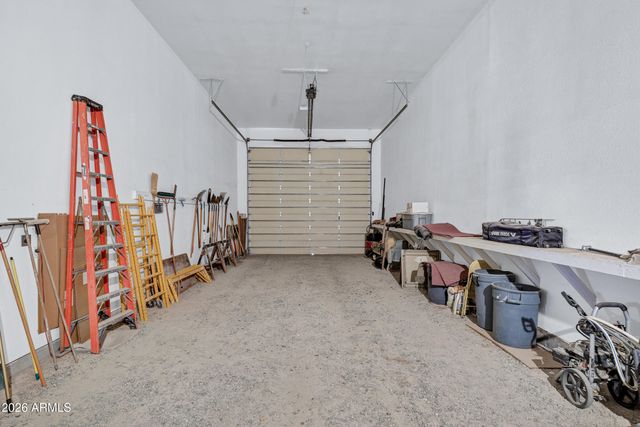 35219 N 10TH Street, Phoenix, AZ 85086