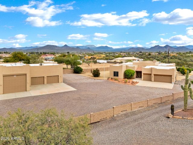 35219 N 10TH Street, Phoenix, AZ 85086