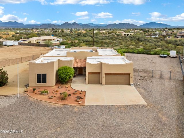 35219 N 10TH Street, Phoenix, AZ 85086