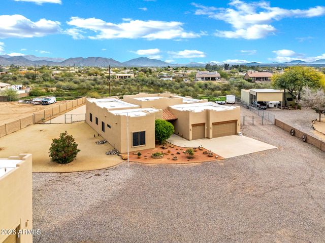 35219 N 10TH Street, Phoenix, AZ 85086