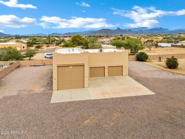 35219 N 10TH Street, Phoenix, AZ 85086