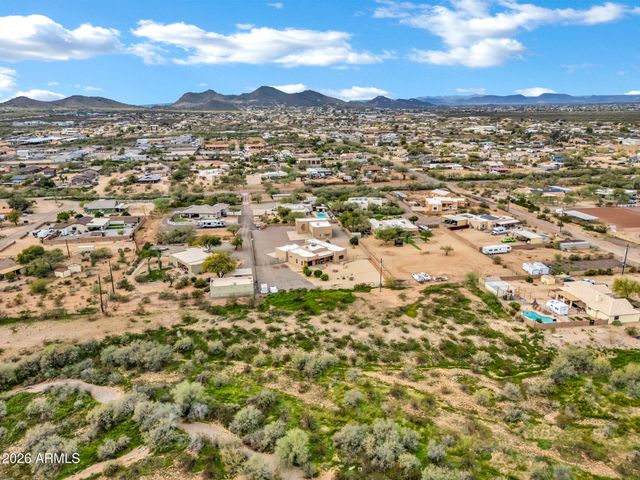 35219 N 10TH Street, Phoenix, AZ 85086