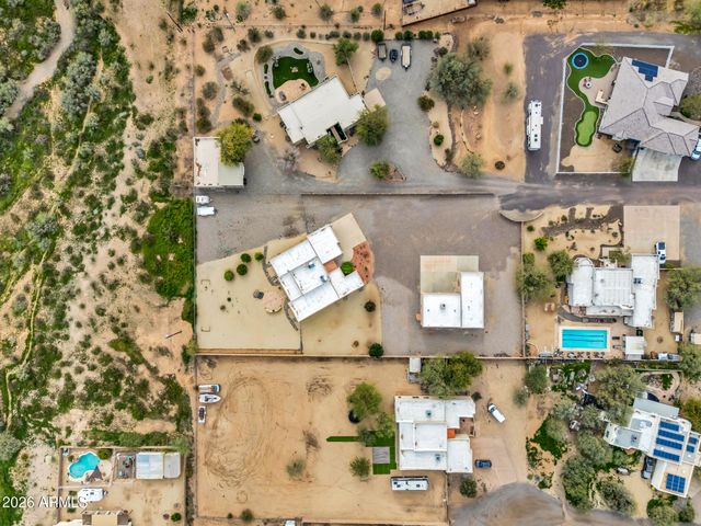 35219 N 10TH Street, Phoenix, AZ 85086