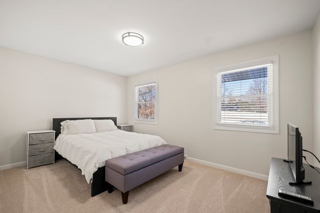 2415 59th Street, Woodridge, IL 60517