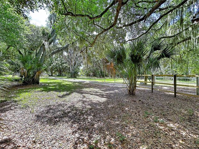 11008 BROWNING ROAD, Lithia, FL 33547